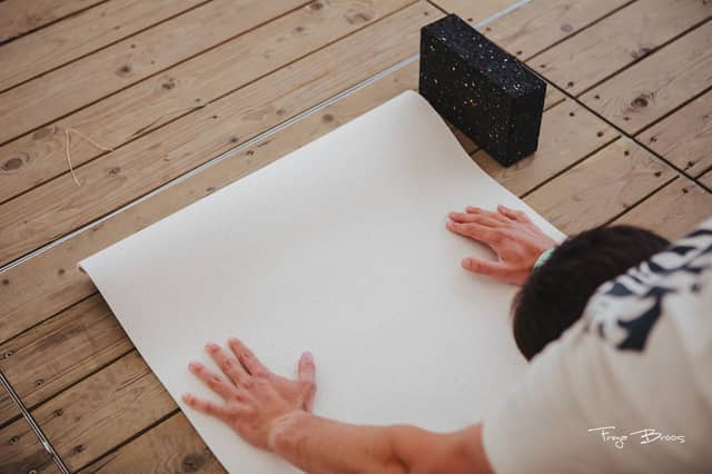 Festival Dome Hands Pressing Cream Mat
