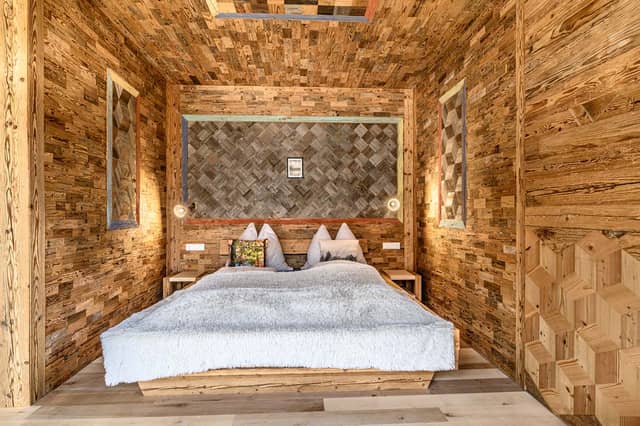 Rustic Cabin Bedroom With Reclaimed Wood