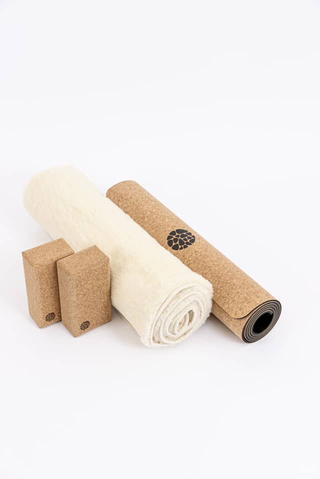 PIERRE Wool and Cork Yoga Set