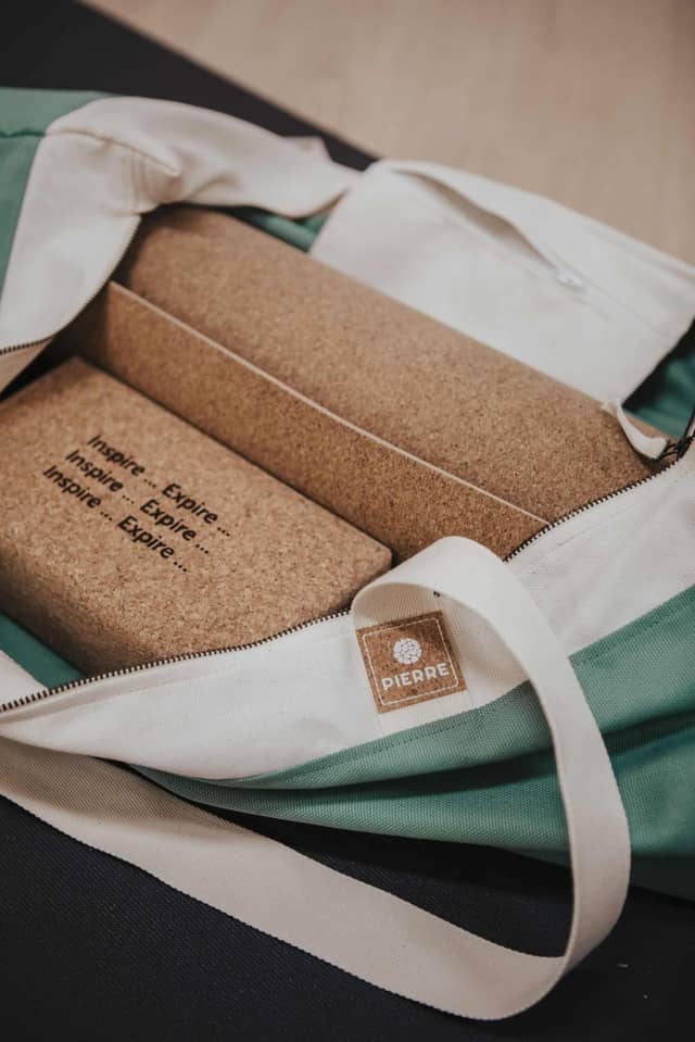 Cork Yoga Set in PIERRE Bag